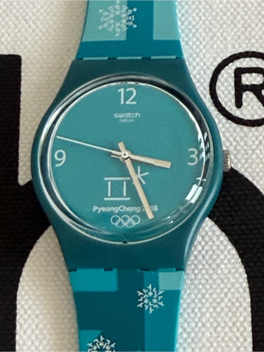 Swatch PyeongChang 2018 Volunteer Limited
Edition Watch GZ312 Olympic New in Box